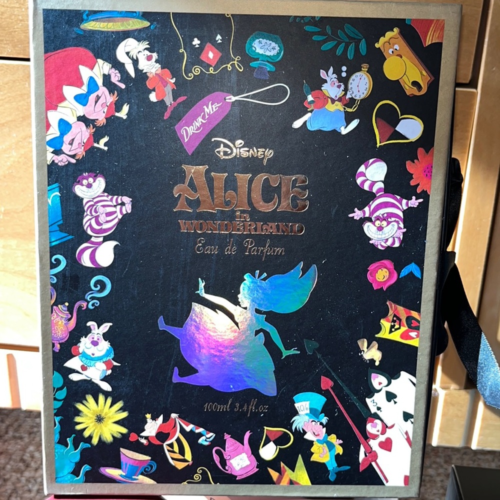 ALICE IN WONDERLAND